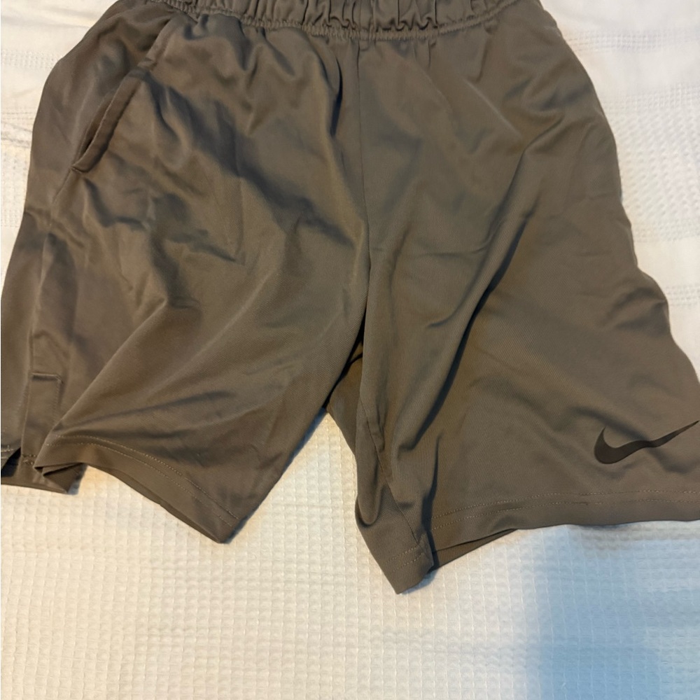 Nike Men's Charcoal Athletic Shorts